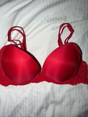 Victoria's Secret Red Lace Push-Up Bra